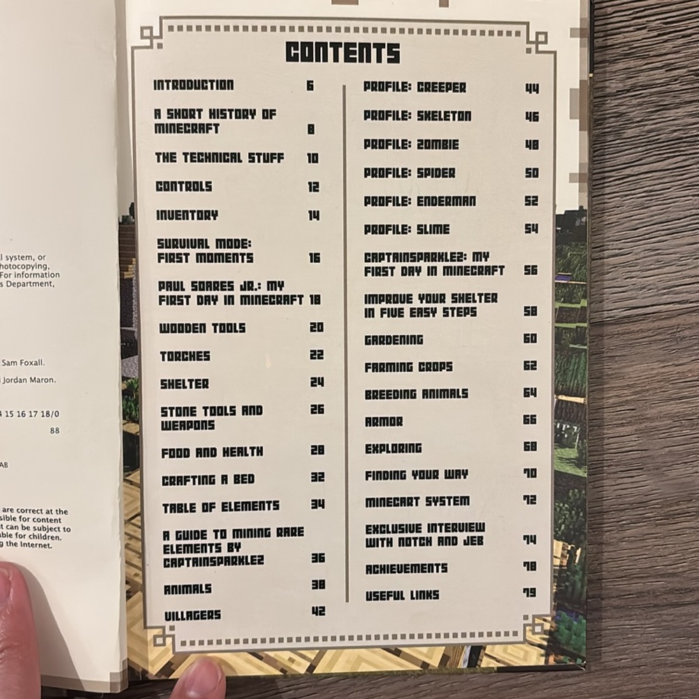 Minecraft Essential Handbook - Picture 4 of 4